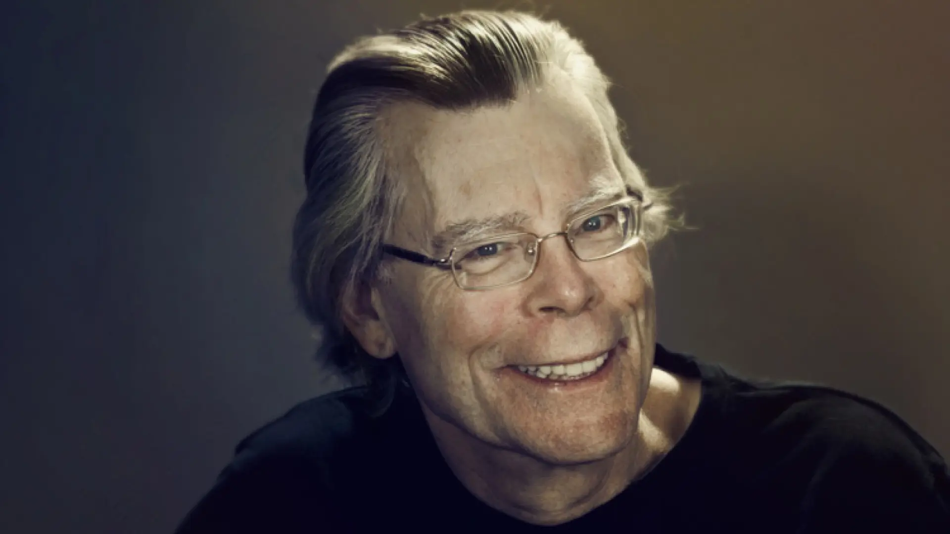 Stephen King se obsesionó con esta serie española: "Es emocionante y divertidísima"