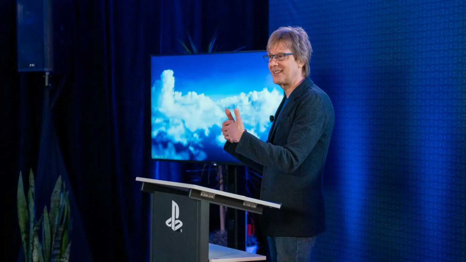 
         Mark Cerny, el ingeniero de PS5, y Geoff Keighley anuncian Nova Games, un proyecto filantrópico con el que quieren ayudar a jóvenes talentos a crear videojuegos 
    