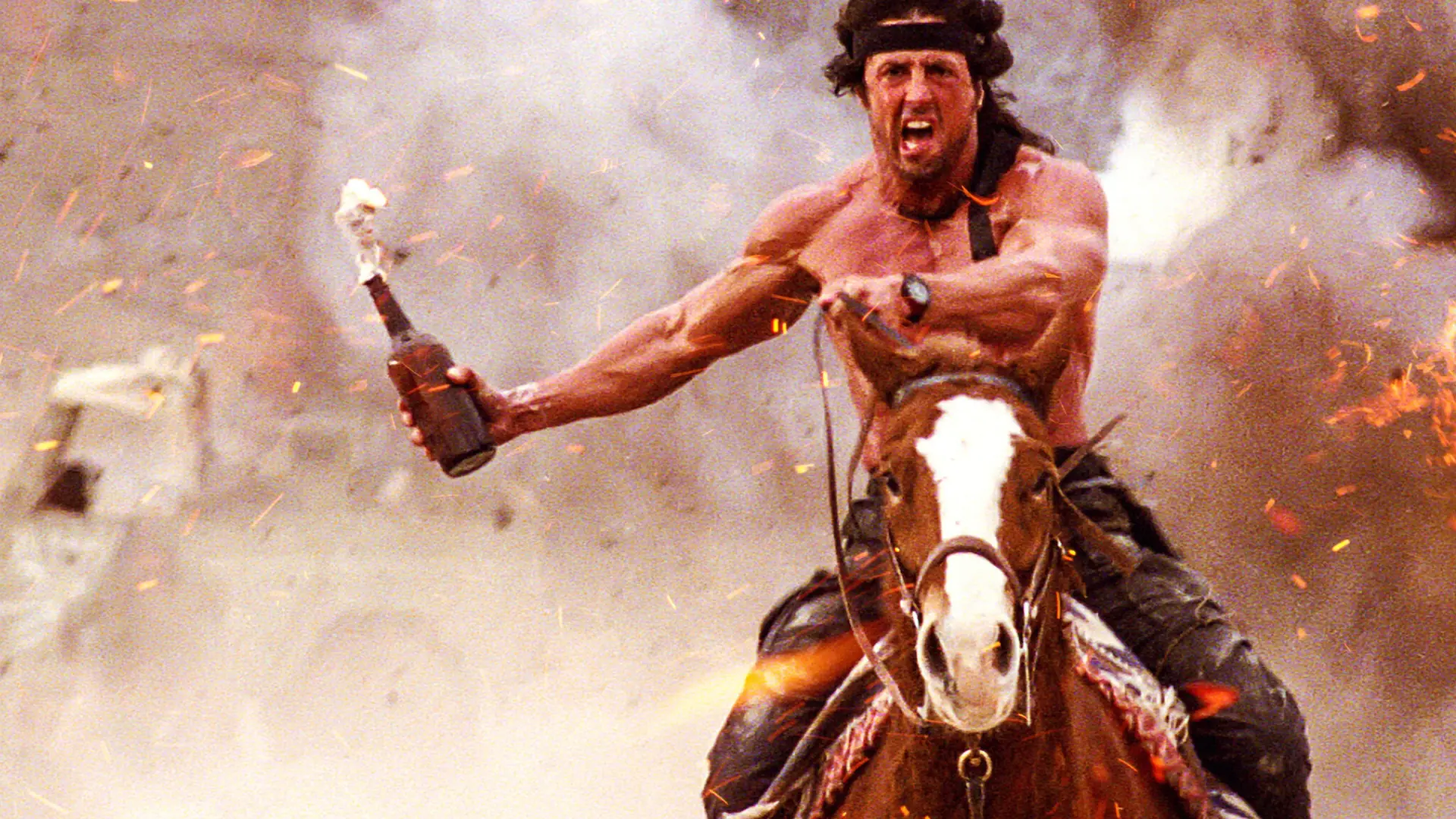 Grand Ma Rambo Rambo III tuvo un momento tan inapropiado que abucheaban a Sylvester ...