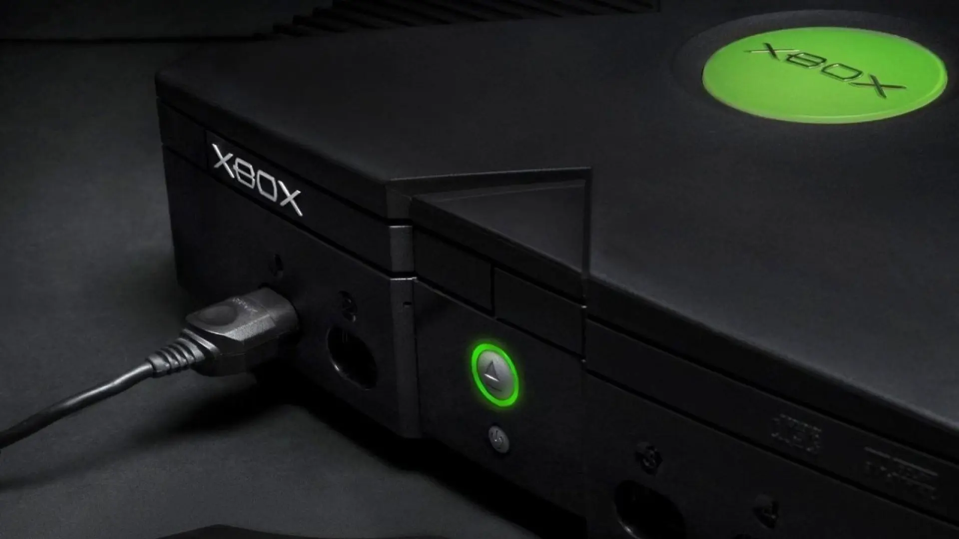 Unlocking Hidden USB Port on Original Xbox Opens Modding Possibilities