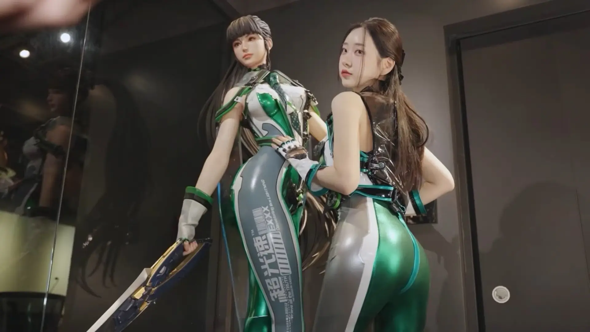 
         Stellar Blade 2 será editado por Shift Up, que avanza su estreno multiplataforma y recibe la visita de la modelo real 
    