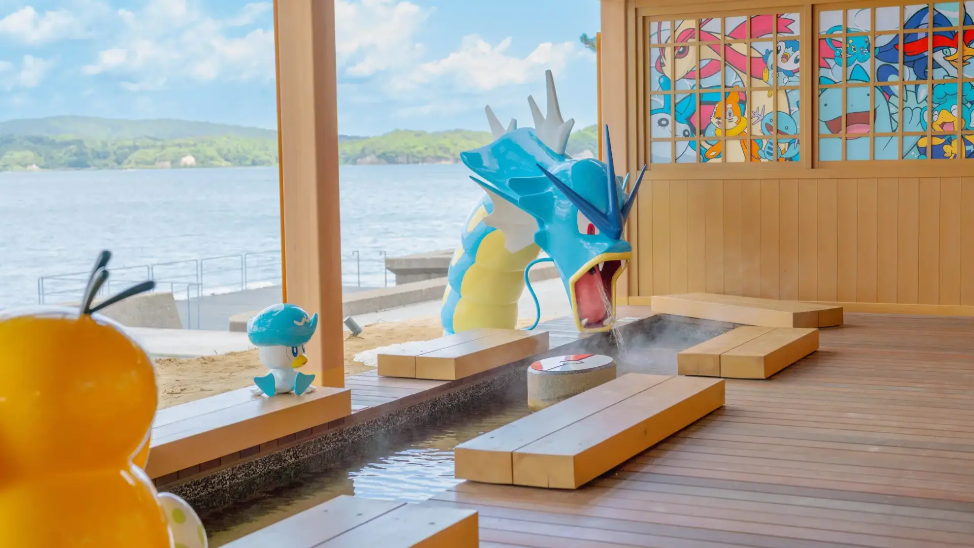 
         Pokémon acaba de abrir una de las instalaciones más curiosas de todo Japón, un baño de pies en el que Gyarados y otros Pokémon te ayudan con la higiene 
    