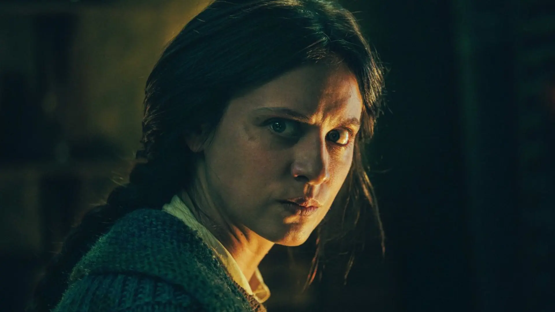 (¡Exclusiva!) Michelle Jenner da escalofríos en un clip de El nido, el thriller psicológico de Hugo Stuven