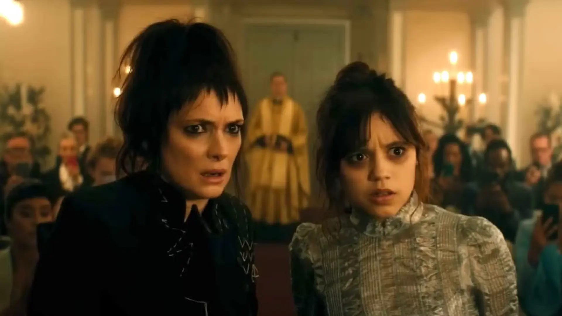 Jenna Ortega ofrece pistas del misterioso personaje de Winona Ryder en Miércoles: "No parece de los Addams"