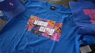 Los influencers y streamers están recibiendo un mejor set de merchandising de GTA 6 que el que está a la venta