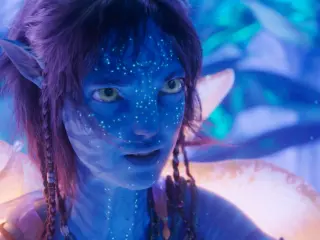 Kiri (Sigourney Weaver) in 20th Century Studios' AVATAR: FIRE AND ASH. Photo courtesy of 20th Century Studios. © 2025 20th Century Studios. All Rights Reserved.