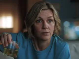 Pluribus - Carol (Rhea Seehorn)