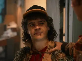 Dustin en Stranger Things T5