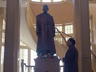 Primeras imágenes de Los Testamentos