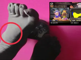Un VTuber japonés ha desarrollado un extraño músculo tras jugar 5 años con sus pies