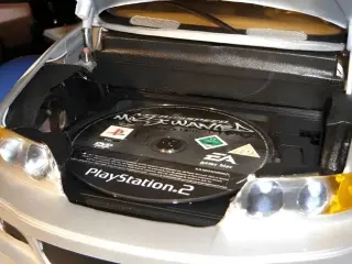 Esta maravilla fabricada por Sony y EA a mediados de los años 2000 ya forma parte de la colección de Console Variations