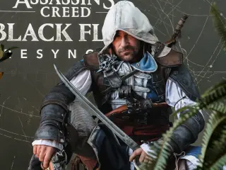 Matt Ryan caracterizado como Edward Kenway para Assassin's Creed Black Flag Resynced