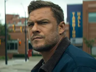 Reacher - Jack Reacher (Alan Ritchson)