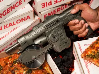 Gears of War E-Day y su lancer convertido en cortador de pizzas