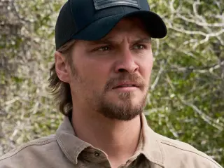 Marshals: Una historia de Yellowstone - Kayce Dutton (Luke Grimes)