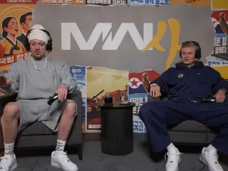 Erling Haaland y el rapero Aitch jugando a COD Modern Warfare 4