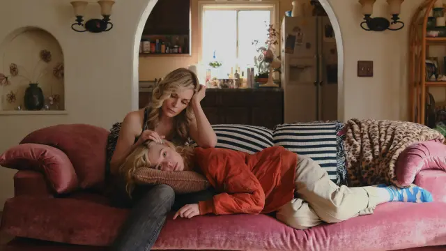 Imágenes de Margo tiene problemas de dinero
