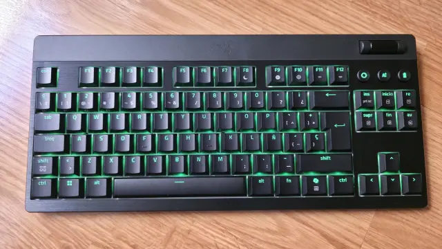 Razer Blackwidow V4 Low-Profile Tenkeyless Hyperspeed Wireless