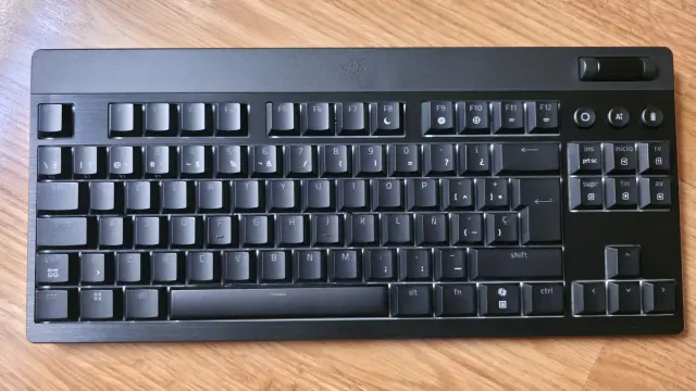 Razer Blackwidow V4 Low-Profile Tenkeyless Hyperspeed Wireless