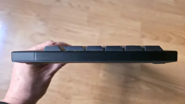 Razer Blackwidow V4 Low-Profile Tenkeyless Hyperspeed Wireless