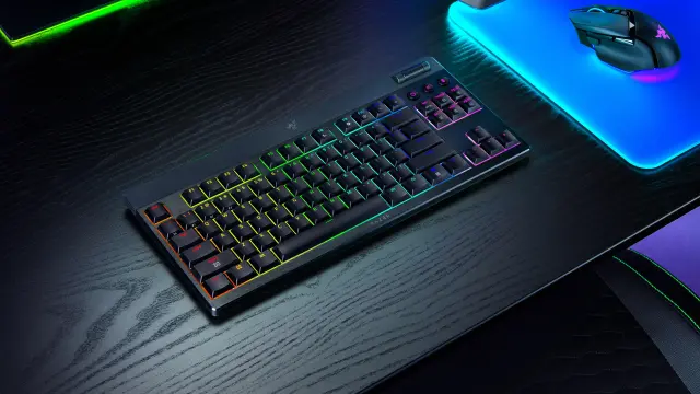 Razer Blackwidow V4 Low-Profile Tenkeyless Hyperspeed Wireless