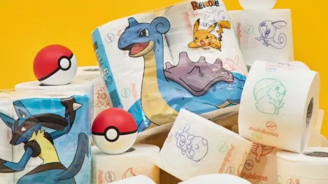 La marca Renova ha lanzado papel higiénico y pañuelos temáticos de la franquicia Pokémon