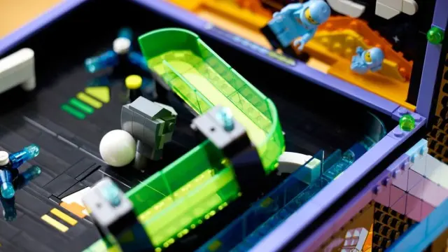 Máquina recreativa de pinball LEGO