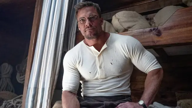 El ministerio de la Guerra Sucia (2024) - Anders Lassen (Alan Ritchson)