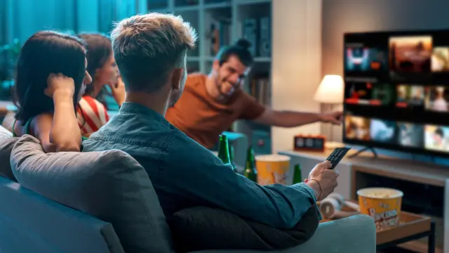 Ver la televisión