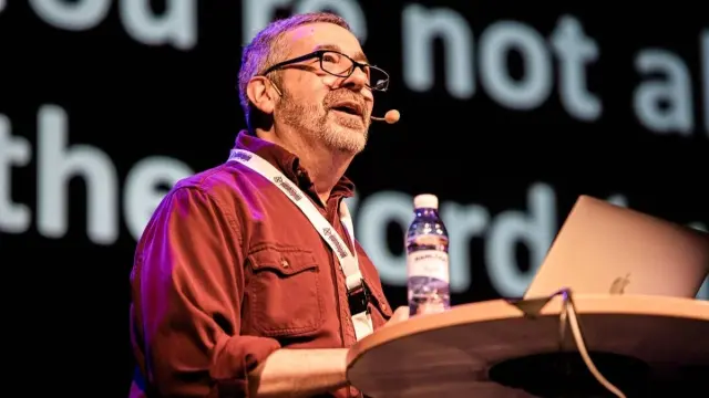 Warren Spector anuncia su retirada, y esta vez parece la definitiva