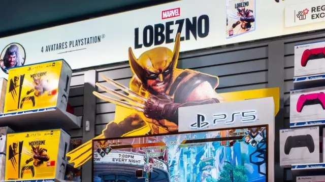 Tienda GAME de la calle Goya en Madrid con Marvel Lobezno