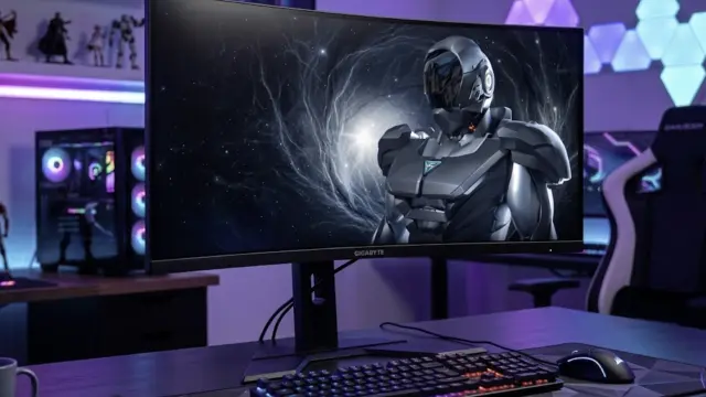 El monitor curvo para todos los bolsillos.