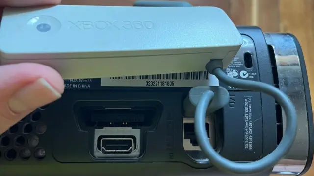 Antena Wi-Fi de Xbox 360 y conector del disco duro
