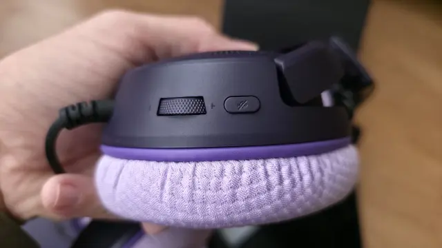 Razer Kraken V4 X Espeon Umbreon