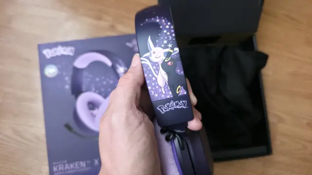 Razer Kraken V4 X Espeon Umbreon