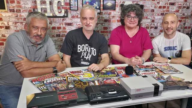 José Luís Sanz, Daniel Quesada, Sonia Herranz y Rafa Aznar celebran los 35 años de Hobby Consolas