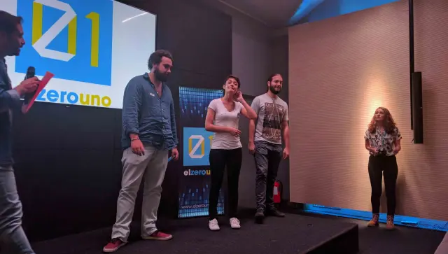 Los tres participantes del Game Glory, antes de afrontar los 90 segundos de sus respectivas presentaciones.