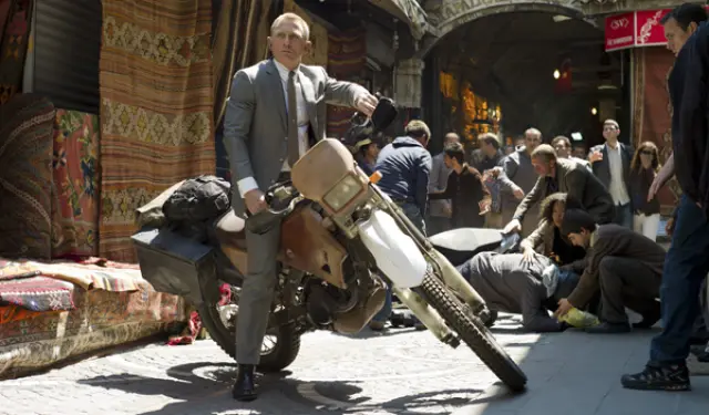 honda-CRF250R-james-bond-skyfall