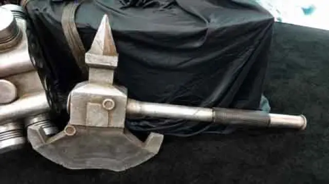 Thor: Raganarok - Hacha de Hulk