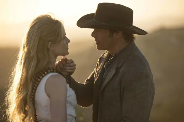Evan Rachel Wood y James Marsden en la temporada 2 de Westworld