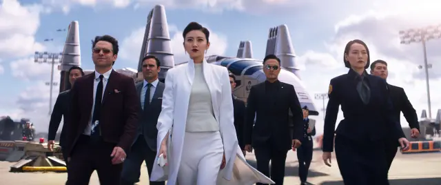 Charlie Day y Jing Tian en Pacific Rim: Insurrección
