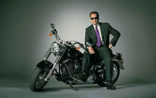 Terminator. Arnold en la Harley.