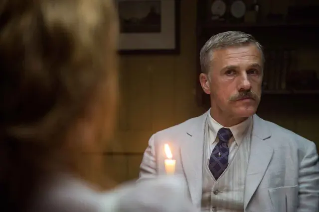 Christopher Waltz y Margot Robbie en La leyenda de Tarzán