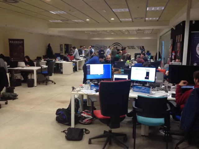 Dual Mirror Games y Gunstar Studio en su nuevo lugar de trabajo: el centro tecnológico de La Cartuja en Sevilla.