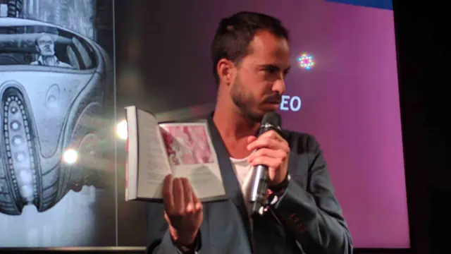 Jordi Bretos nos mostró una da de las ilustraciones que abren la puerta a la app de Realidad Aumentada de Odio El Rosa.