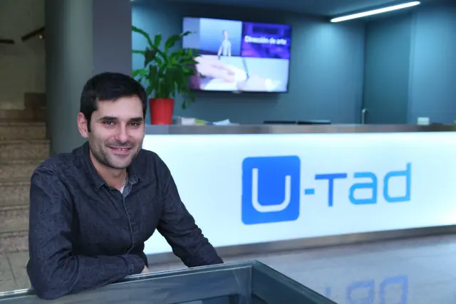 Javier San Juan es es profesor del Grado de Ingeniería y Director del Máster en Programación de Videojuegos de U-tad.