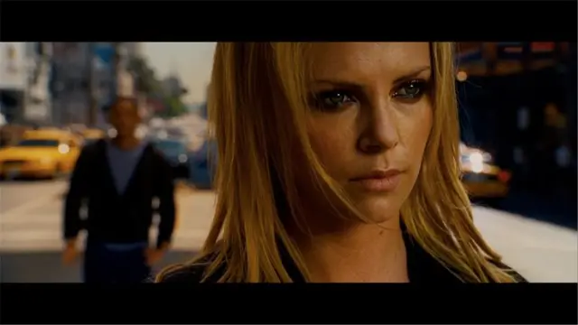 Charlize Theron, en 'Hancock'