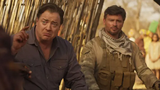 Brendan Fraser (izq.) como Peter Swann y Tom Welling (dcha.) como Vincent Corbo en Professionals