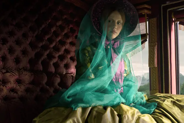 FRANKENSTEIN. Mia Goth as Elizabeth in Frankenstein. Cr. Ken Woroner/Netflix © 2025.