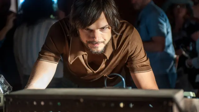 Ashton Kutcher en Jobs (2013)